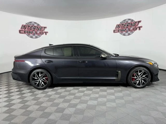 2022 Kia Stinger - Image 8 of 21