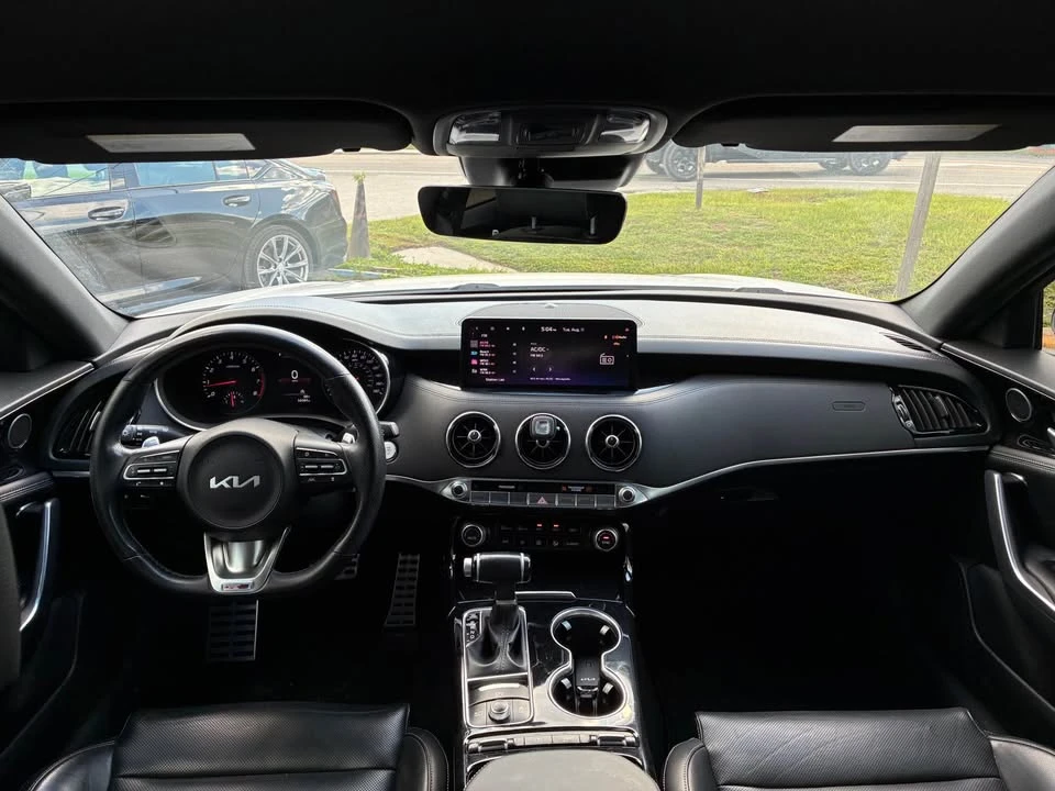 2022 Kia Stinger - Image 16 of 19