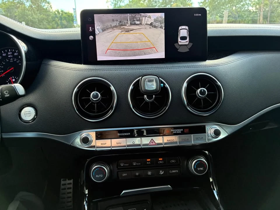 2022 Kia Stinger - Image 11 of 19