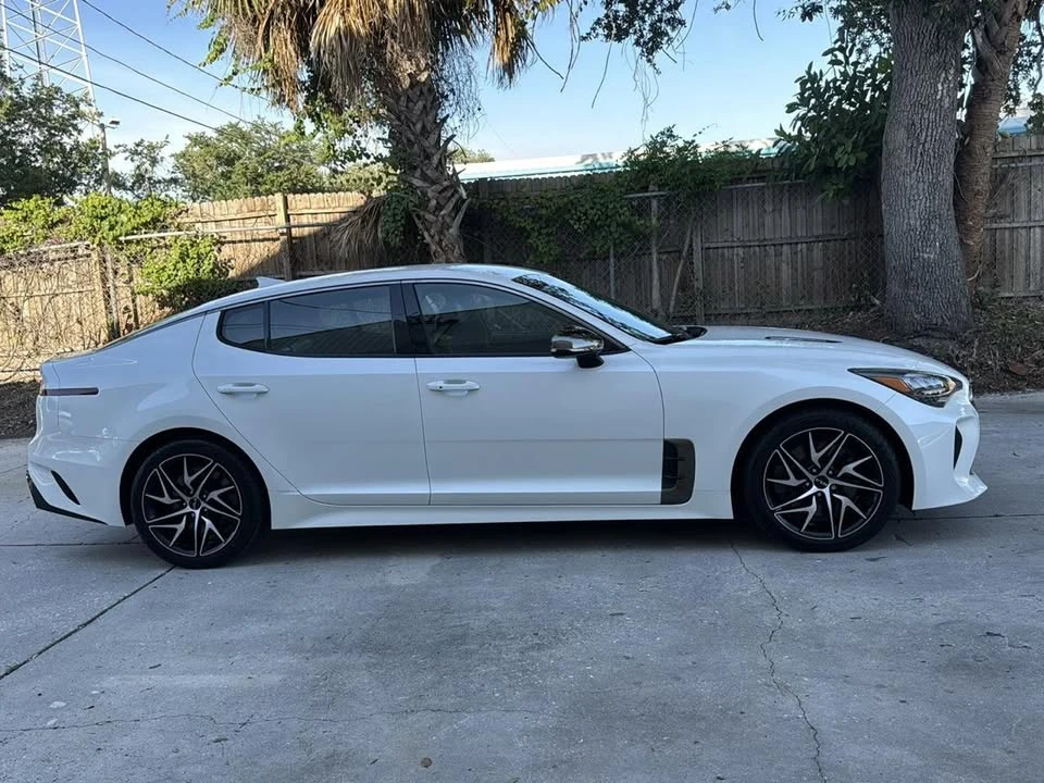 2022 Kia Stinger - Image 4 of 20