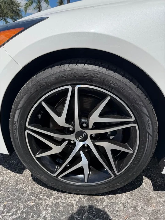 2022 Kia Stinger - Image 3 of 11