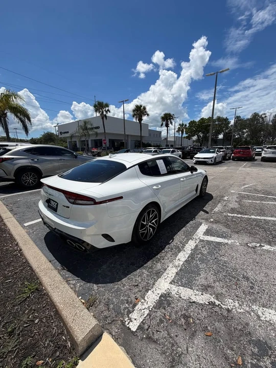 2022 Kia Stinger - Image 5 of 11