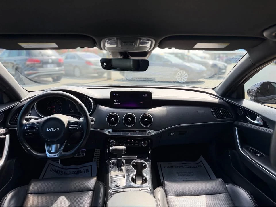 2022 Kia Stinger - Image 8 of 20