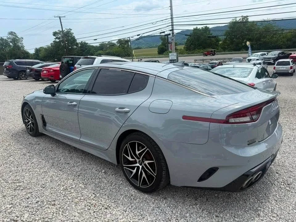 2022 Kia Stinger - Image 4 of 17
