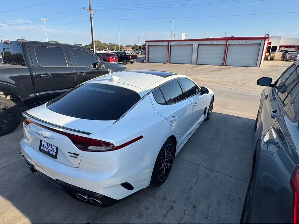 2022 Kia Stinger - Image 6 of 9