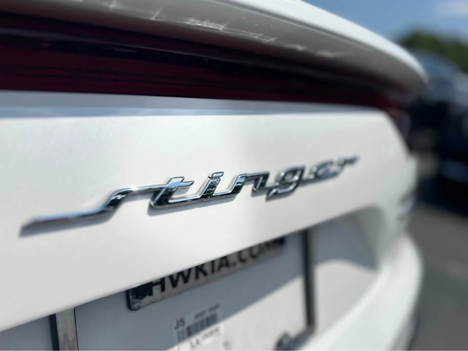 2022 Kia Stinger - Image 7 of 18