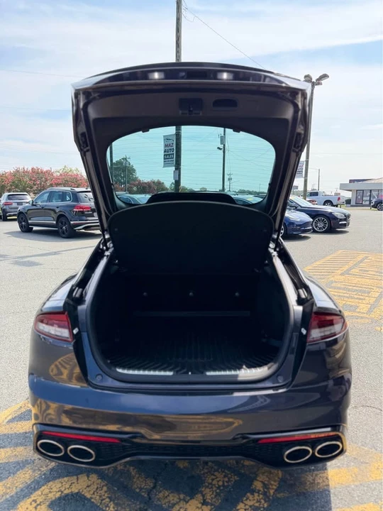 2022 Kia Stinger - Image 14 of 20