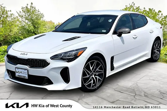 2022 Kia Stinger GT-Line Sedan 4D