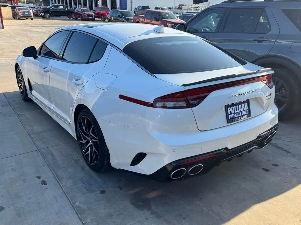 2022 Kia Stinger - Image 5 of 9