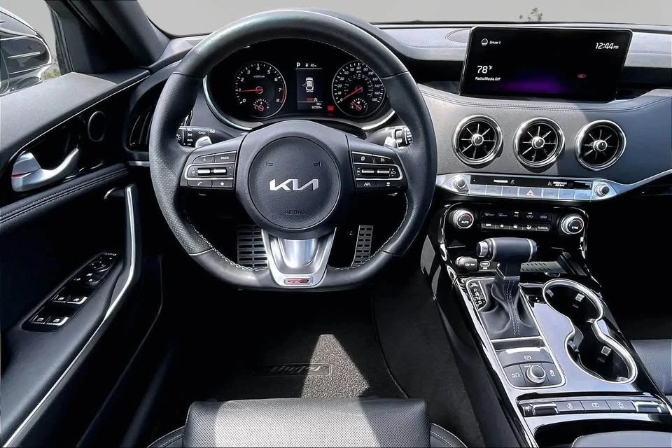 2022 Kia Stinger - Image 5 of 14