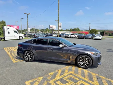 2022 Kia Stinger GT-Line Sedan 4D
