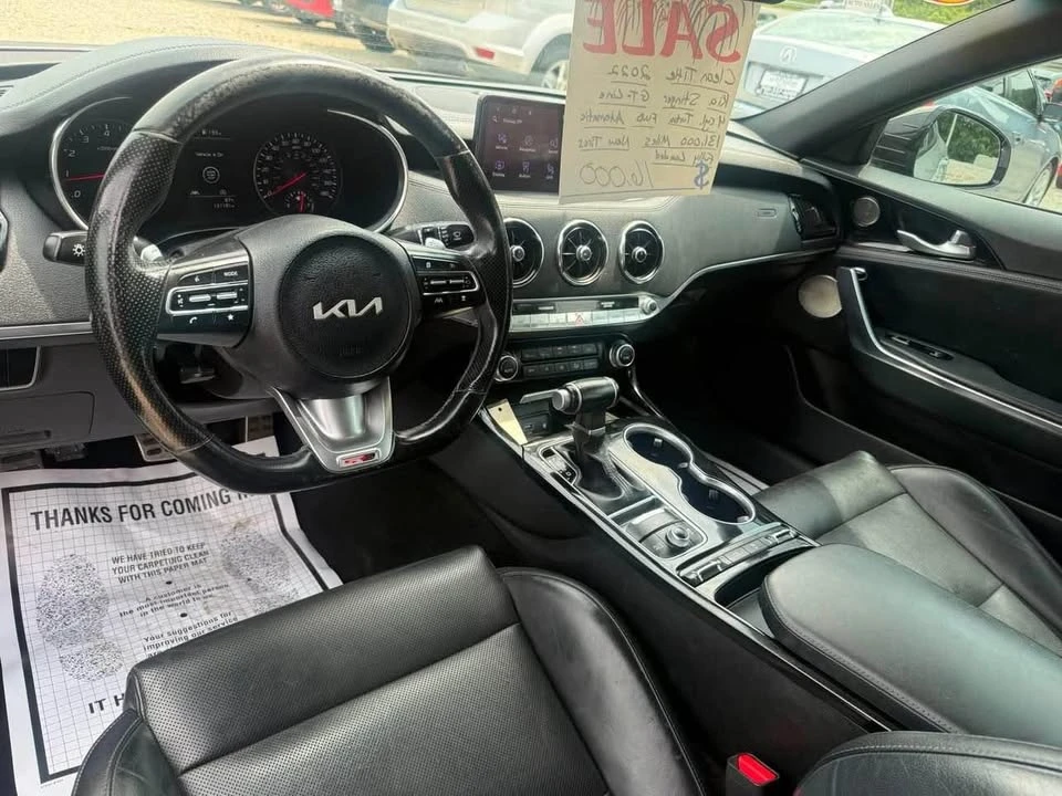 2022 Kia Stinger - Image 9 of 17