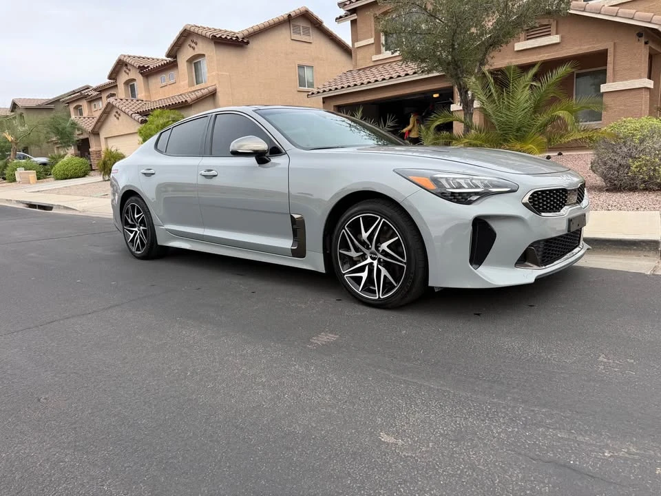 2022 Kia Stinger - Image 2 of 6