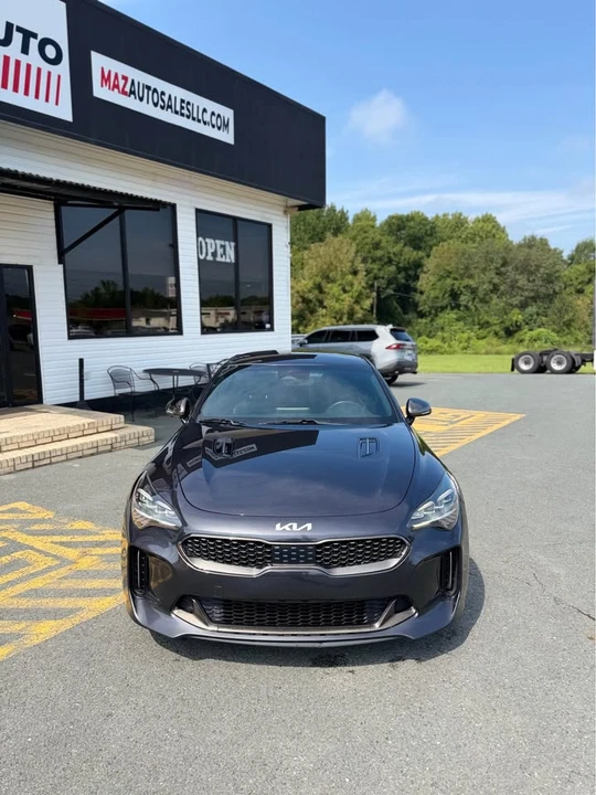 2022 Kia Stinger - Image 2 of 20