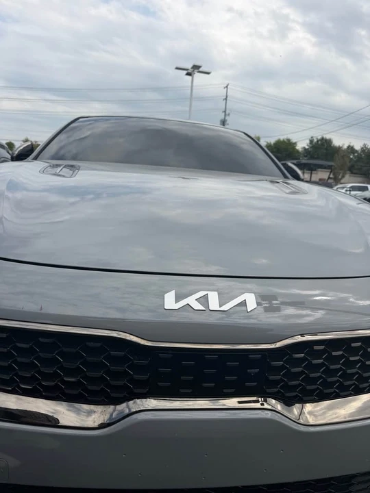 2022 Kia Stinger - Image 2 of 9