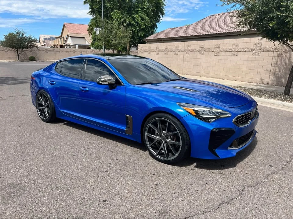 2022 Kia Stinger GT - Image 9 of 10