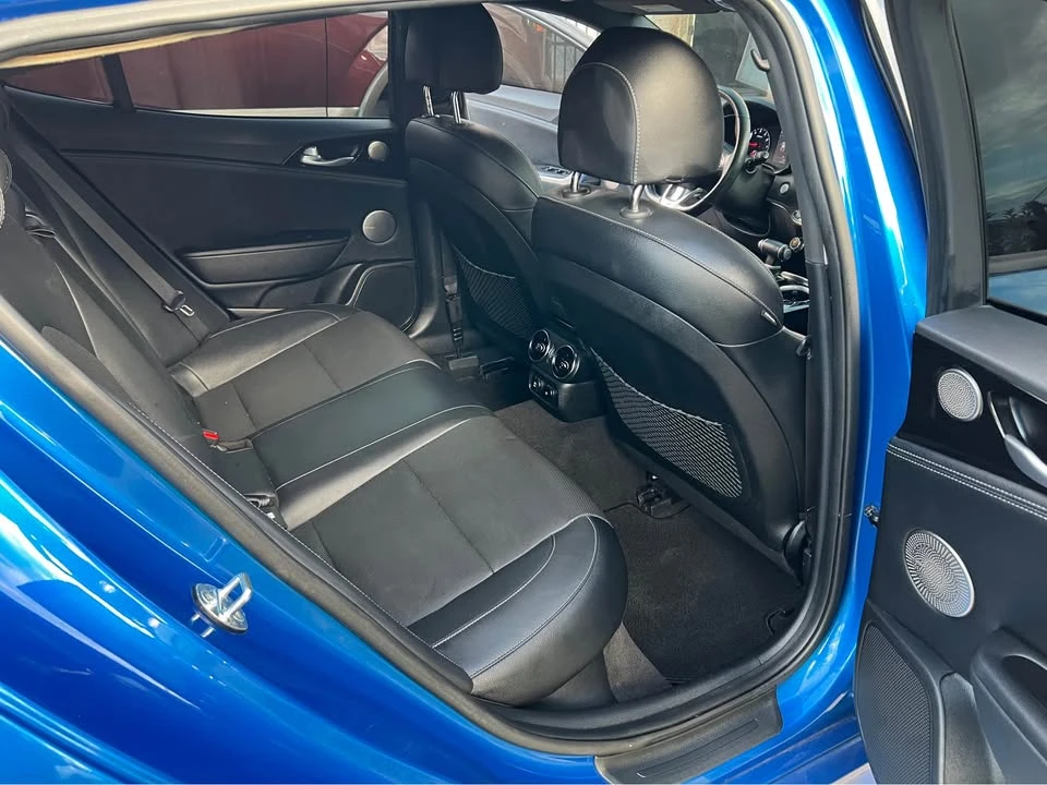 2022 Kia Stinger GT - Image 8 of 10