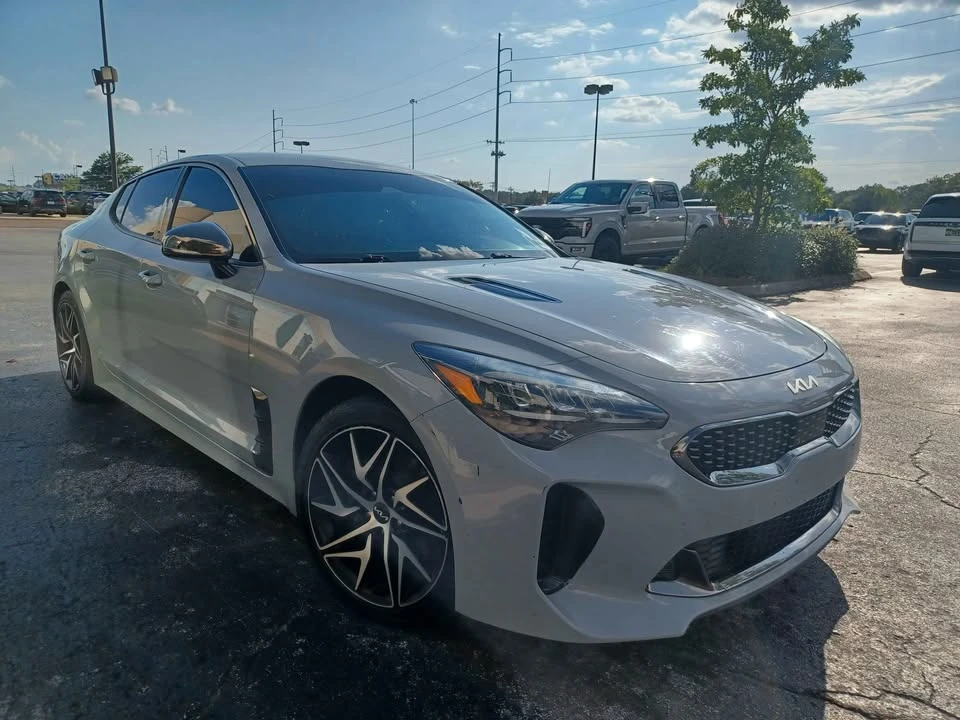 2022 Kia Stinger - Image 3 of 16