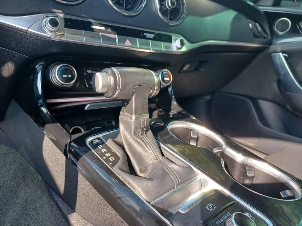 2022 Kia Stinger - Image 14 of 16