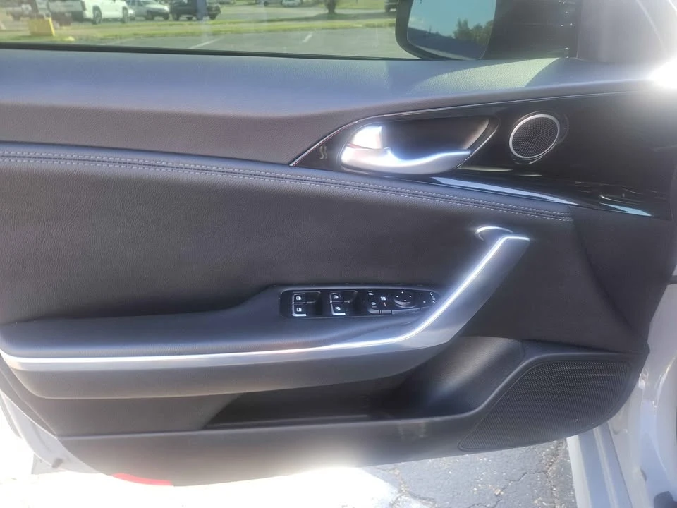 2022 Kia Stinger GT - Image 12 of 19