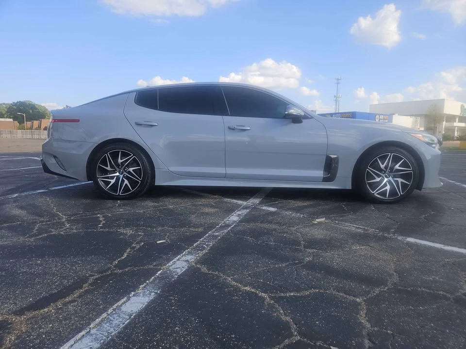 2022 Kia Stinger GT - Image 4 of 19
