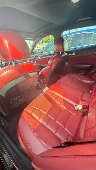 2022 Kia Stinger GT - Image 8 of 11