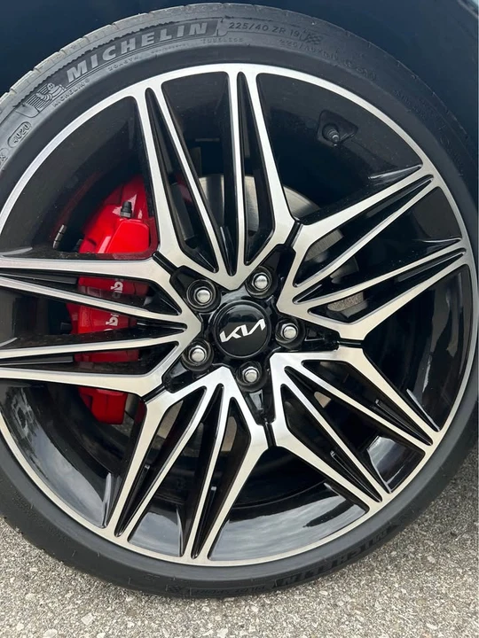 2022 Kia Stinger GT - Image 4 of 9