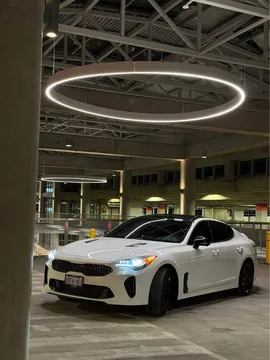 2022 Kia Stinger GT - Image 4 of 5