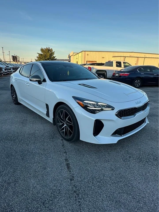 2022 Kia Stinger GT - Image 7 of 11
