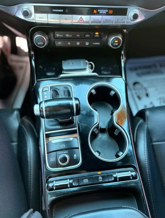 2022 Kia Stinger GT - Image 9 of 11