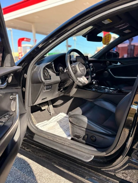 2022 Kia Stinger GT - Image 8 of 11