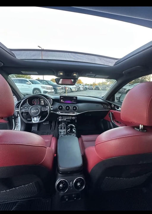 2022 Kia Stinger GT - Image 3 of 10