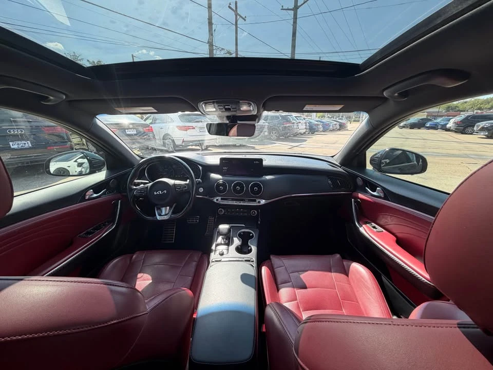2022 Kia Stinger GT - Image 4 of 10