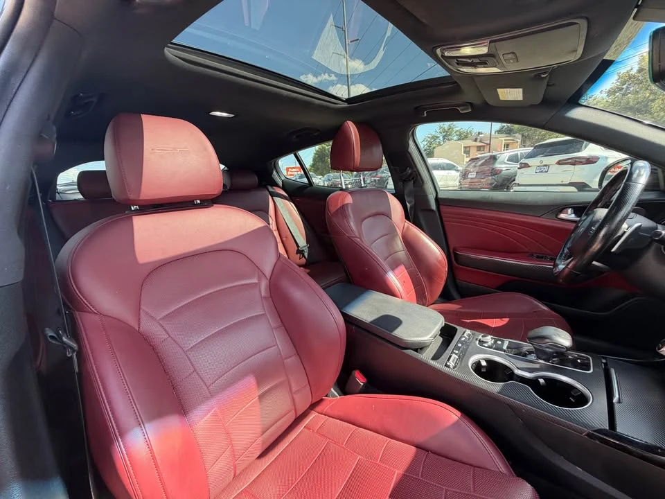 2022 Kia Stinger GT - Image 5 of 10