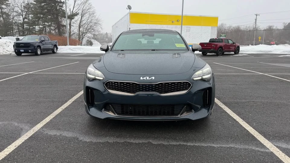 2022 Kia Stinger GT - Image 8 of 11