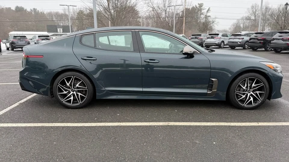 2022 Kia Stinger GT - Image 6 of 11