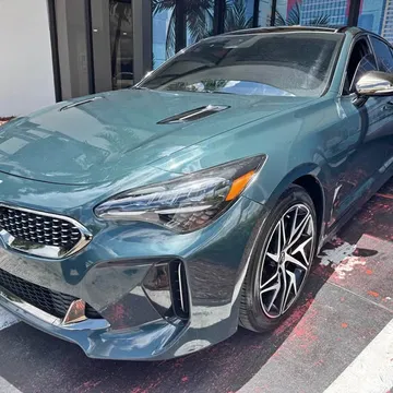 2022 Kia Stinger GT-line
