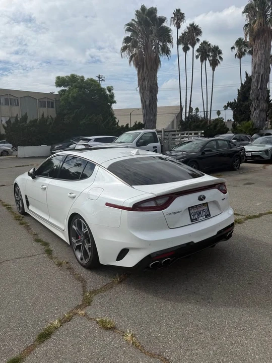 2022 Kia Stinger GT - Image 4 of 9