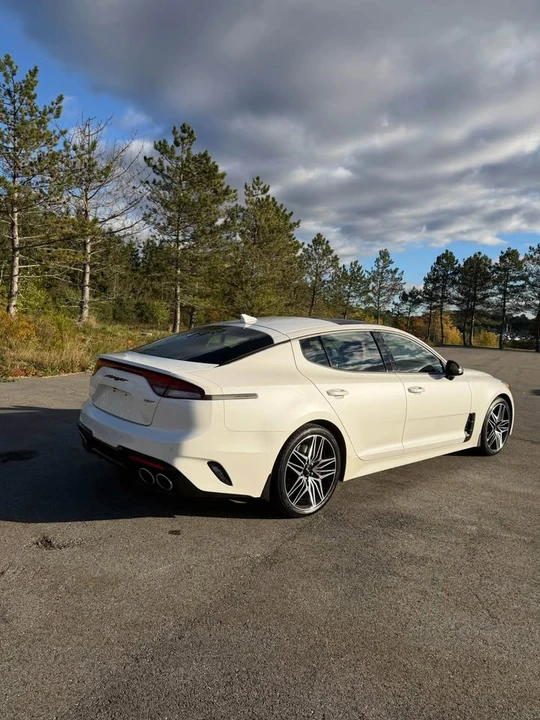2022 Kia Stinger GT - Image 5 of 13
