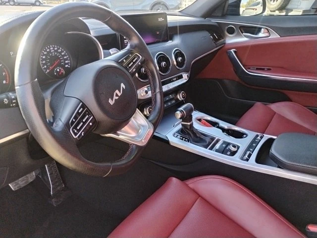 2022 Kia Stinger GT - Image 10 of 20