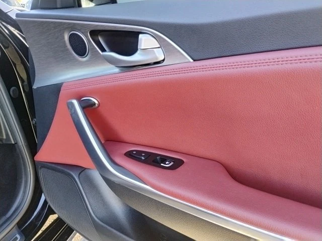 2022 Kia Stinger GT - Image 16 of 20