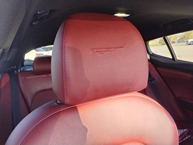 2022 Kia Stinger GT - Image 15 of 20
