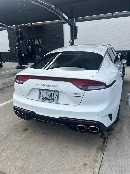 2022 Kia Stinger GT - Image 13 of 14