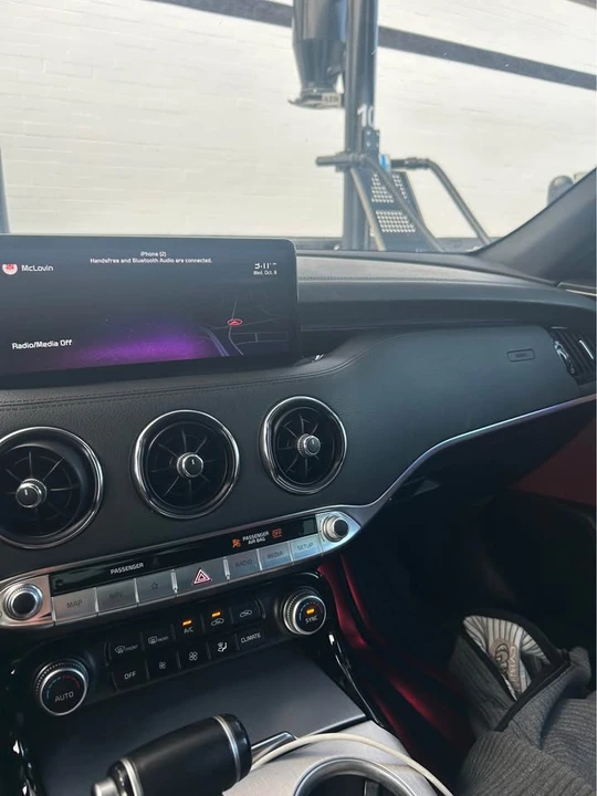 2022 Kia Stinger GT - Image 8 of 14