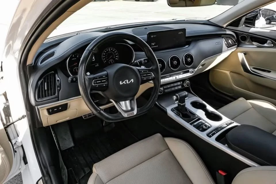 2022 Kia Stinger GT - Image 3 of 5