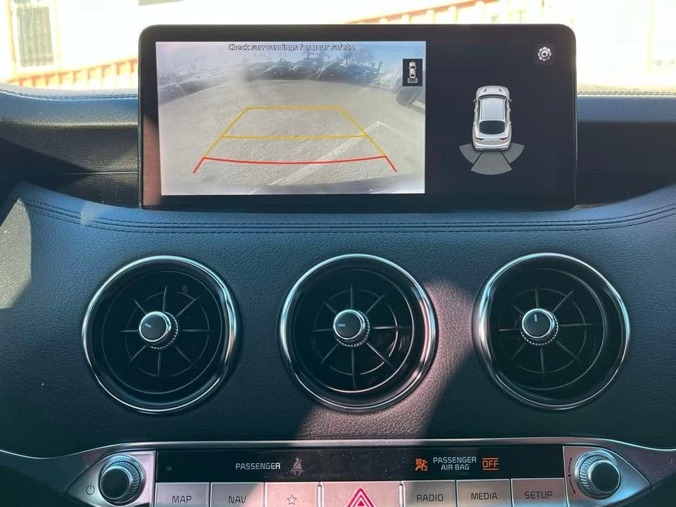 2022 Kia Stinger GT - Image 18 of 20