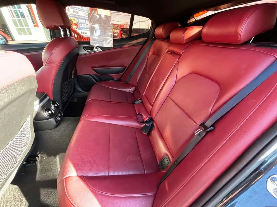 2022 Kia Stinger GT - Image 8 of 20