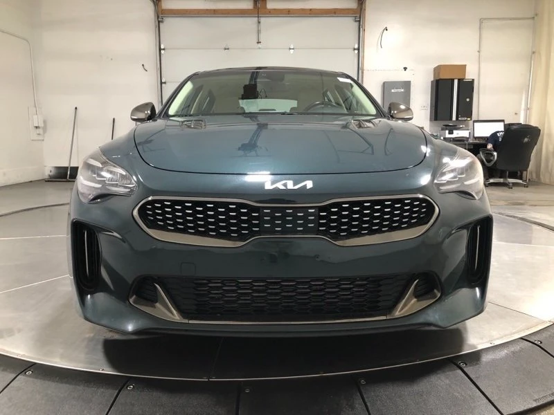 2022 Kia Stinger GT - Image 2 of 17