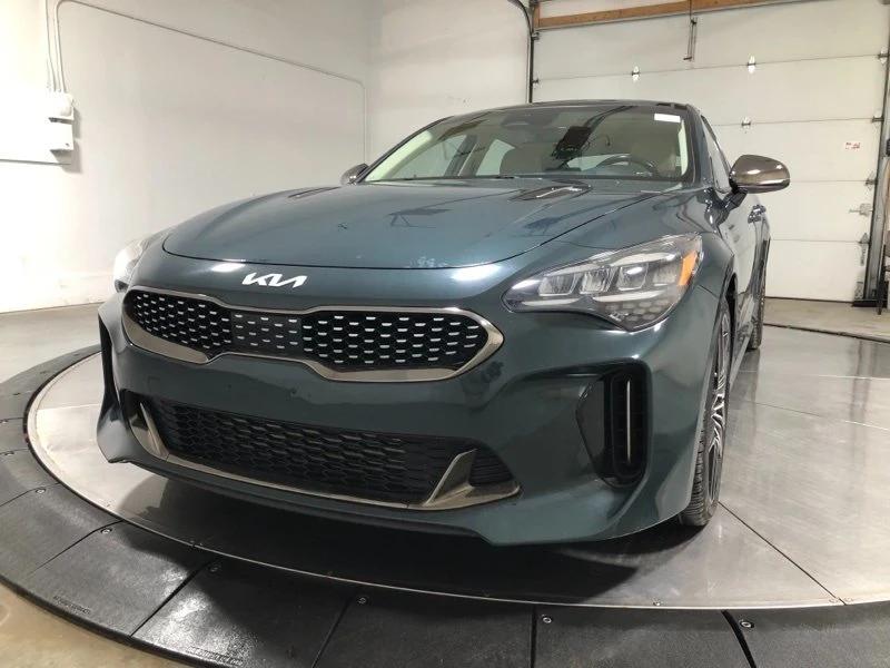 2022 Kia Stinger GT - Image 3 of 17