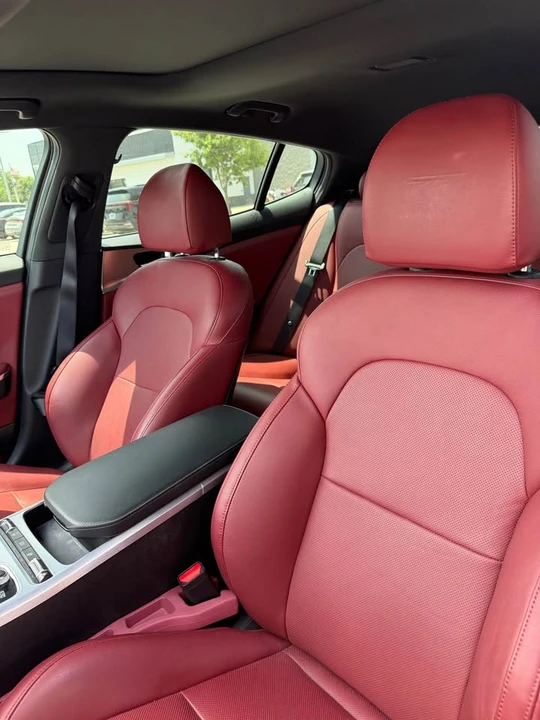 2022 Kia Stinger GT - Image 6 of 10